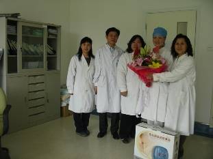 1581644782417.jpg 工会代表全院慰问医疗队成员家属 (2).jpg