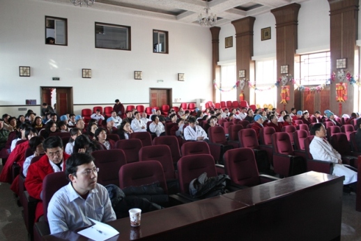 1581684459651.jpg 整形外科医院院所报2012年第一期第二版13.jpg