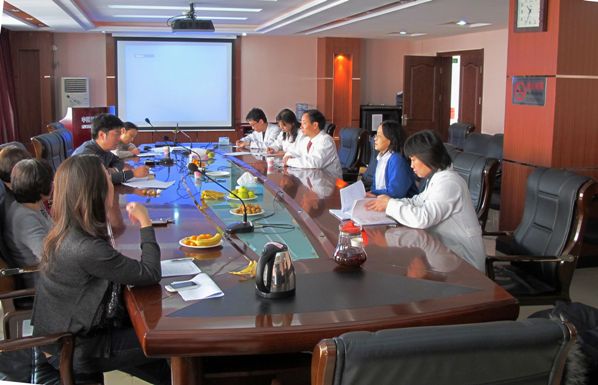 1581736059448.jpg 整形外科医院院所报2012年第二期第二版2.jpg