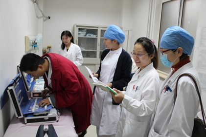 1581745211401.jpg 整形外科医院院所报2013年第一期第二版2.jpg