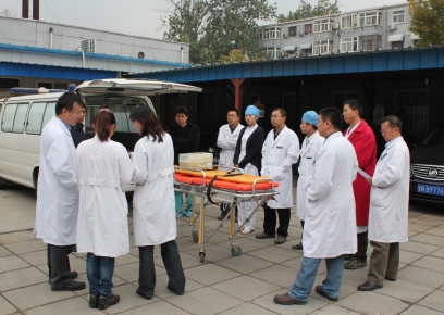 1581745228151.jpg 整形外科医院院所报2013年第一期第二版3.jpg