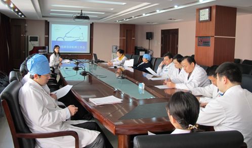 1581746102667.jpg 整形外科医院院所报2013年第二期第二版3.jpg