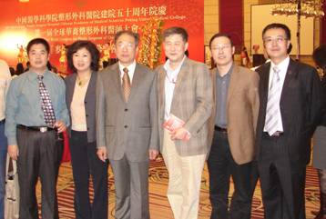 1582723918203.jpg 刘元波简介照片2(1).jpg